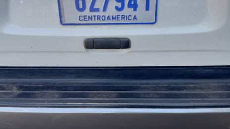 Nissan Pathfinder • 2001 • 200,000 km