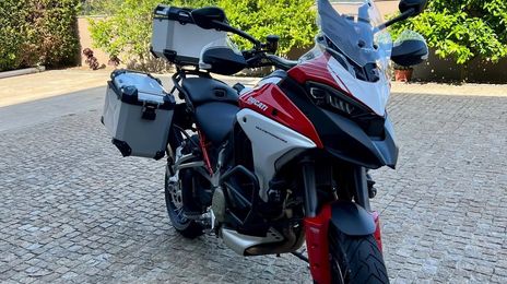 Ducati multistrada • 2023 • 3,900 km
