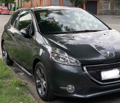 Peugeot RCZ • 2015 • 67,000 km