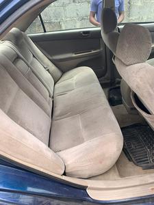 Toyota Camry • 2004 • 300,000 km