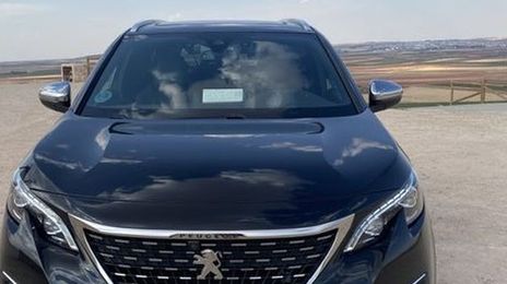 Peugeot 5008 • 2019 • 90,700 km