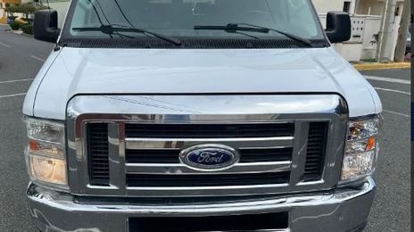 Ford E-350 • 2014 • 127,000 km