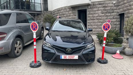 Toyota Camry • 2019 • 90,000 mi