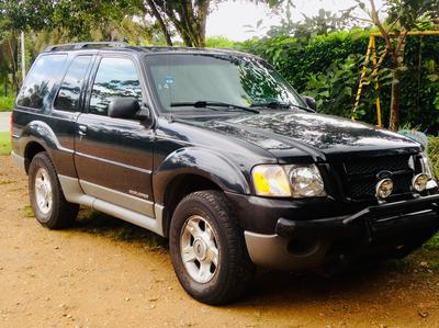 Ford Explorer • 2002 • 146,000 km