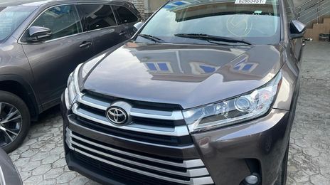 Toyota Highlander • 2017 • 2 km