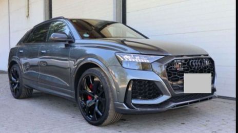 Audi Q8 • 2020 • 80,000 km