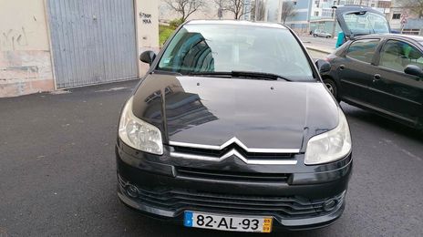 Citroën C4 • 2005 • 180,000 km