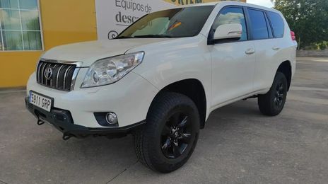 Toyota Land Cruiser • 2009 • 240,000 km