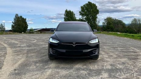 Tesla Model S • 2017 • 124,900 km