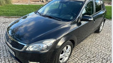 Kia Cee`d • 2012 • 106,000 km
