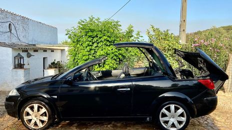 Renault Mégane • 2006 • 265,000 km