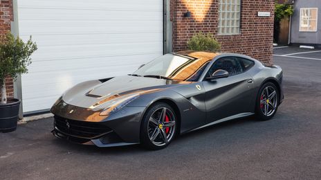 Ferrari F12 Berlinetta • 2013 • 16,677 km