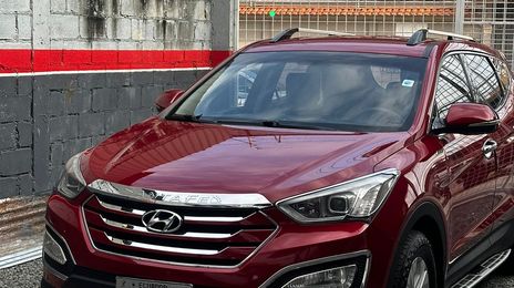 Hyundai Santa Fe • 2015 • 113,000 km