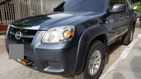 Mazda BT • 2012 • 180,000 km