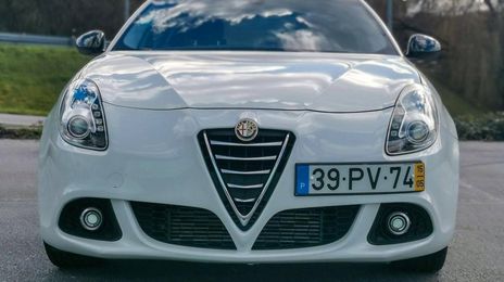Alfa Romeo Giulietta • 2015 • 100,000 km