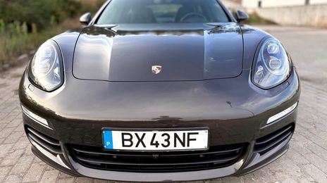Porsche Panamera • 2015 • 118,000 km