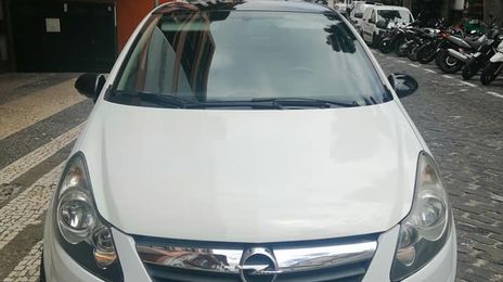 Opel Corsa • 2010 • 140,000 km