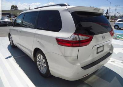 Toyota Hiace Van • 2015 • 35,000 km