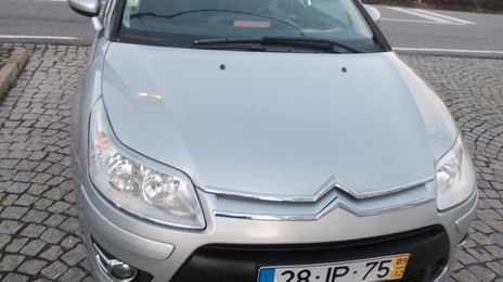 Citroën C4 • 2009 • 120,000 km