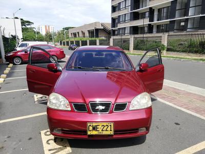 Chevrolet Optra • 2005 • 220,000 km