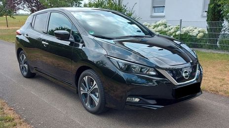 Nissan Leaf • 2022 • 16,100 km