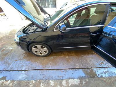 Volkswagen Passat • 2009 • 183,899 km