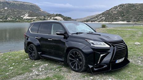 Lexus LX • 2019 • 37,000 km