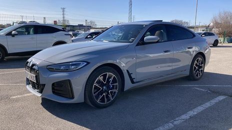 BMW i3 • 2023 • 9,445 km