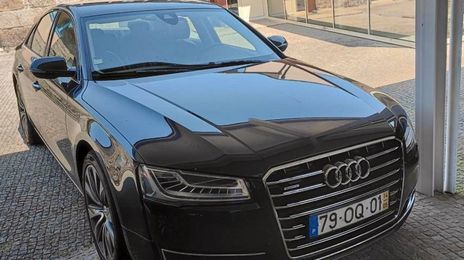Audi A8 • 2014 • 399,999 km