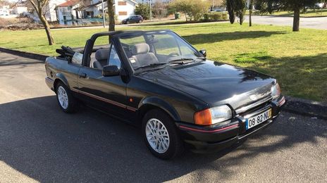 Ford Escort • 1989 • 70,000 km