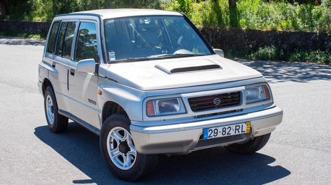 Suzuki Vitara • 2001 • 207,000 km