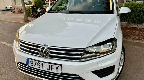 Volkswagen Touareg • 2015 • 147,000 km