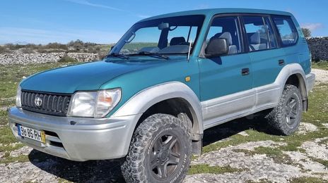 Toyota Land Cruiser • 1999 • 170,000 km