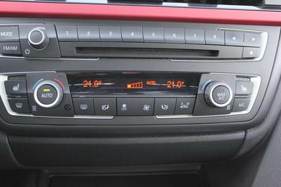 BMW  • 2015 • 152,900 km