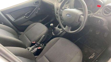 Ford Figo • 2013 • 35,000 km