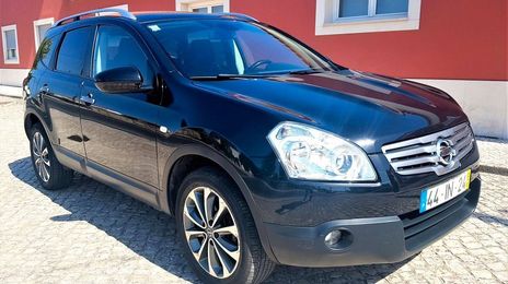 Nissan Qashqai +2 • 2009 • 200,000 km