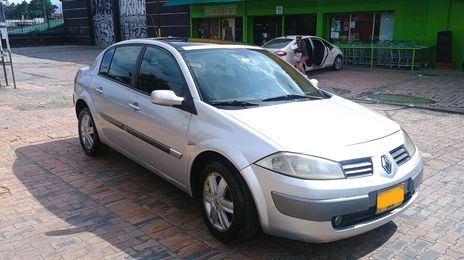 Renault Megane II • 2005 • 185,000 km