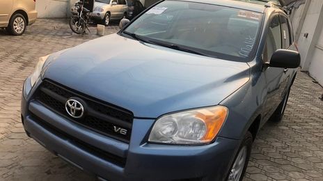 Toyota RAV4 • 2012 • 32 km