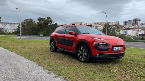 Citroën C4 Coupé • 2015 • 140,000 km