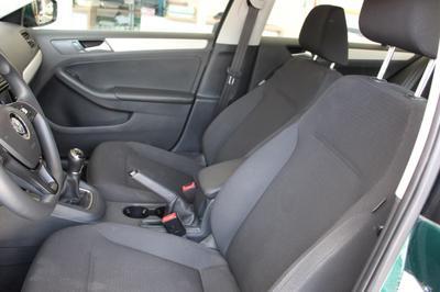 Volkswagen Jetta • 2017 • 23,005 km