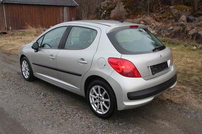 Peugeot 207 • 2006 • 96,000 km