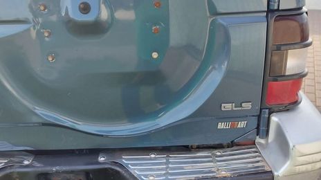 Mitsubishi Pajero • 1994 • 200,000 km