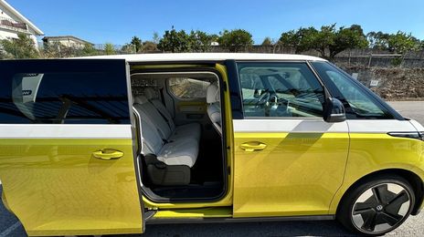 Volkswagen ID.4 • 2023 • 35,200 km