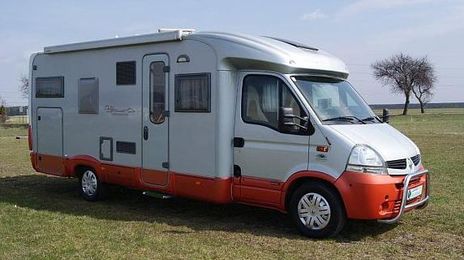 Renault Master • 2007 • 125,000 km