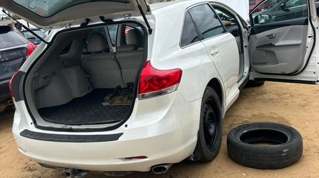 Toyota Venza • 2011 • 255,000 km