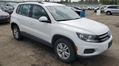 Volkswagen Tiguan • 2017 • 10,000 mi
