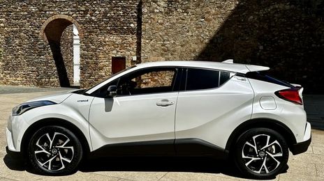 Toyota C-HR • 2020 • 97,000 km