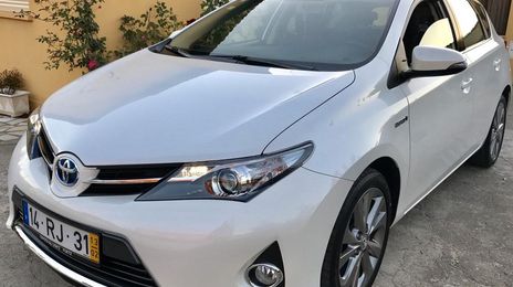 Toyota Auris • 2013 • 100,000 km