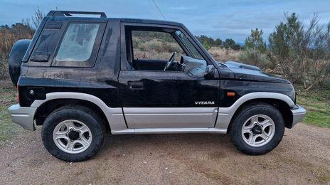 Suzuki Vitara • 2000 • 136,000 km