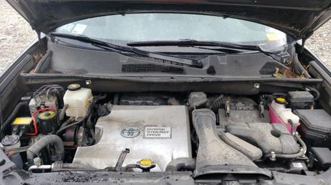 Toyota Highlander • 2011 • 10,000 km